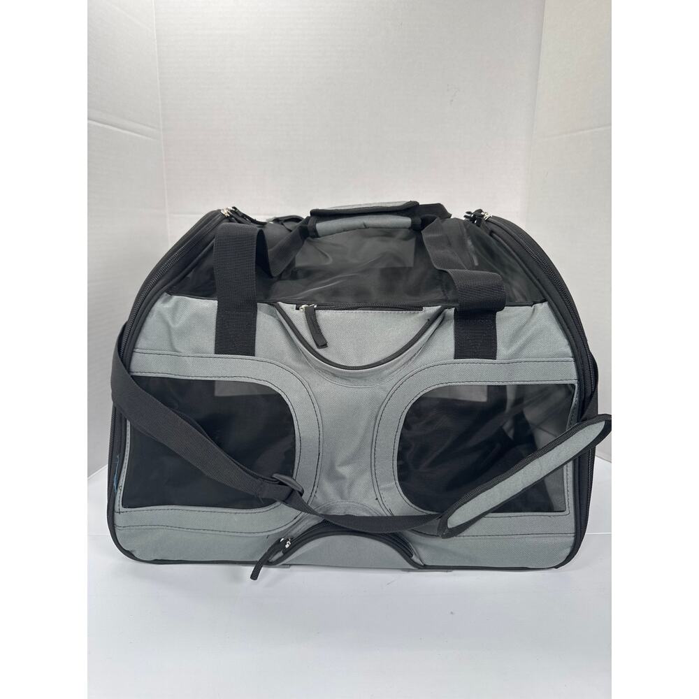 Katziela Luxury Rider Travel Pet Carrier Missing Wheels